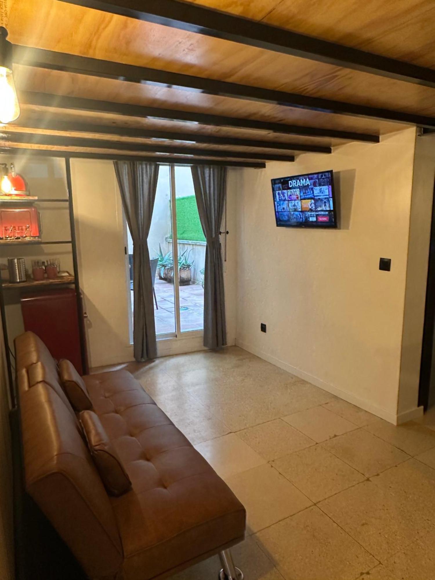 Apart Con Terraza En Florida E2 L'Hospitalet de Llobregat Luaran gambar